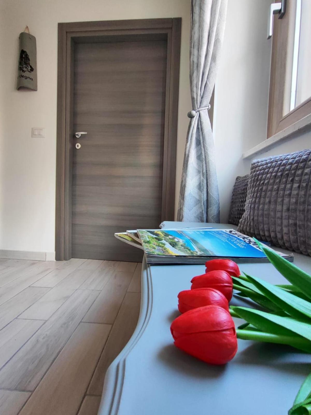 סורסו Casa Vacanze Con Giardino I Girasoli - Cin It 09006 - 9 C 2000 R4042- מראה חיצוני תמונה